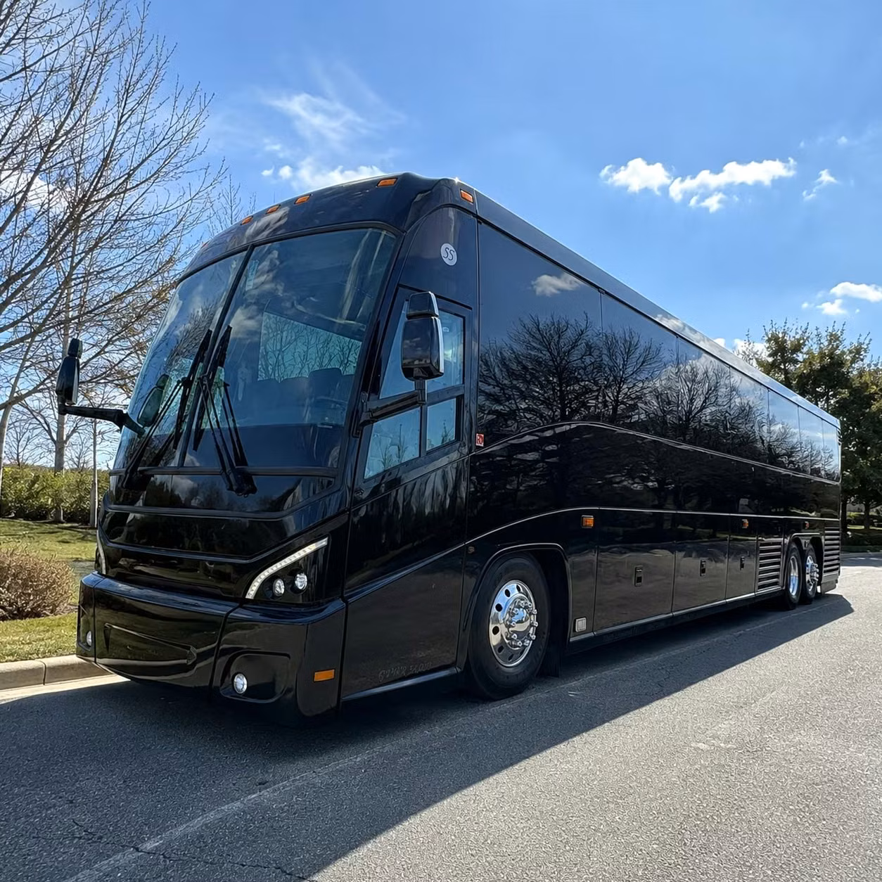 charter bus rentals for san diego military base transfers and personnel movements