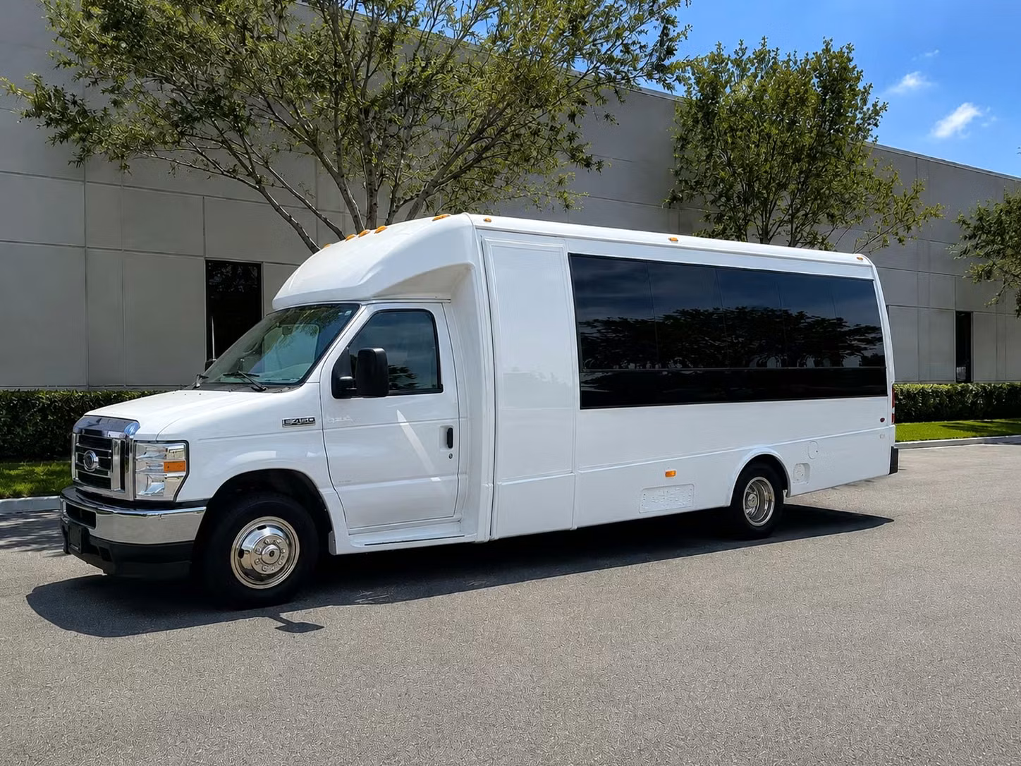 san diego 15 passenger minibus rental